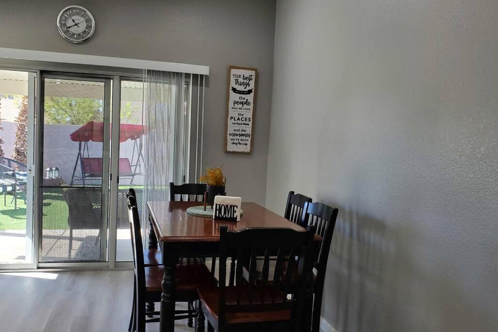 לאס וגאס Comfortable Family Home מראה חיצוני תמונה