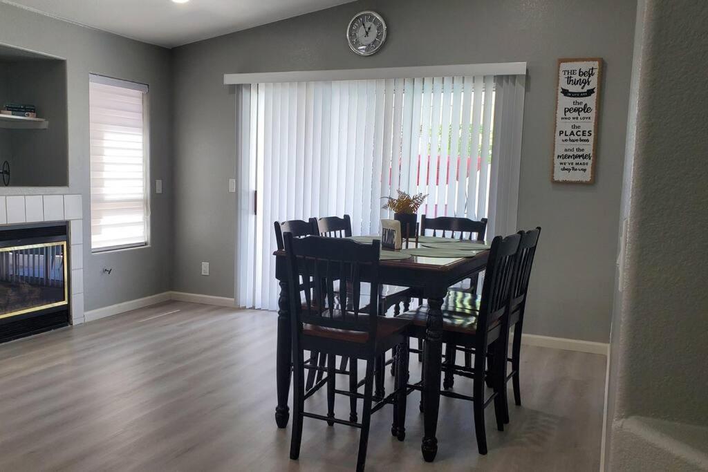 לאס וגאס Comfortable Family Home מראה חיצוני תמונה